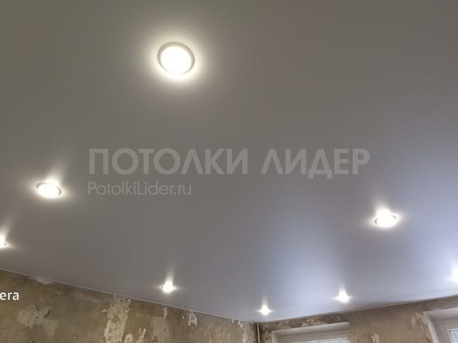 17.07.2020 - Белый, сатиновый натяжной потолок марки MSD в спальню